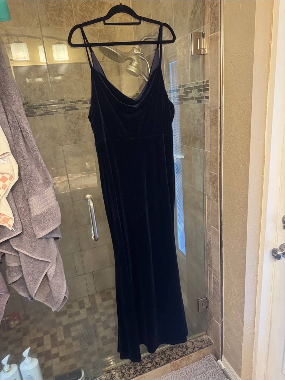 Lulus Elegant Navy Velvet Slip Dress - Classic Evening Style